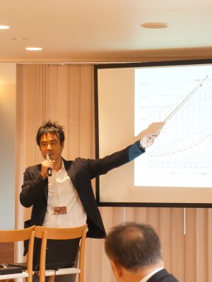 利用される高齢者の視点にたった施設づくりを追求する、株式会社日比野設計　福祉施設研究所の裏木　隆氏。