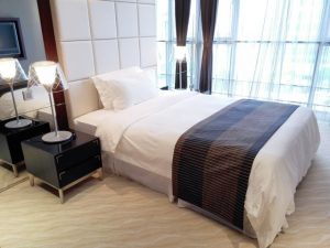 海外の賃貸住宅の多くには家具が付いている。無理をして日本から運ぶ必要はない場合もある