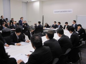 今年11月に開催された古民家再生議員連盟設立の総会。49名の議員が参加し協議をする。古民家存続のための道筋に光がさすことを願いたい（写真提供/一般社団法人全国古民家再生協会）