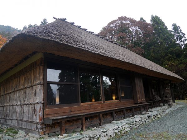 祖谷の古民家「ちいおり」～海外から観光客が訪れる山奥の秘境