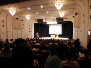 東京、大阪の2会場で開催された「UR ひと・まち・くらしシンポジウム」。「人と地域をつなぐまちの再生」をテーマに、パネルディスカッション等が開催された