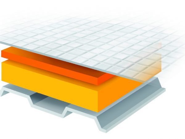 特殊加工を施した床材の下層にはダブル断熱構造でエコに保温。高いクッション性はTOTO商品でのみ実現
