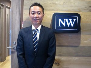 お話をうかがった東京急行電鉄株式会社 「NewWork」プロジェクトリーダーの永塚慎一さん。「多くの会社に『NewWork』を導入していただけるように、日本全国に店舗を設置していきます。年間の3分の1は地方で働くなど、新しいワークスタイルを提案していきたいですね」