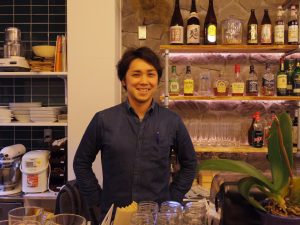 「まずは宿としてお客様の満足から。そして出来る限り地域の行事には関わっていきたいです。」と語る柴田さん