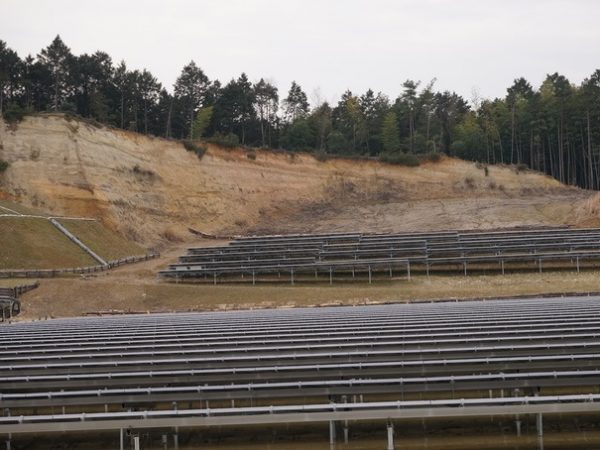 再生可能エネルギーによる発電市場は、設備を設置する環境なども考慮して成長してほしい