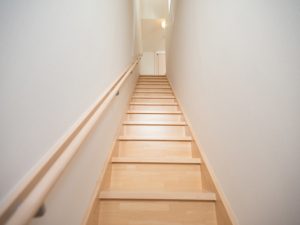 階段の移動や廊下の幅を広げるリフォームも費用がかさみやすいので注意が必要だ
