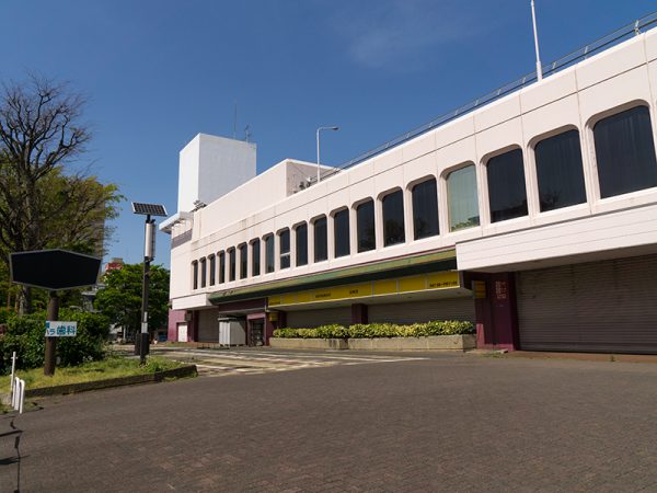 デニーズの日本1号店があったイトーヨーカ堂上大岡店は2017年3月に閉店した