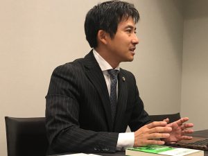 銀座パートナーズ法律事務所所属の岡本正氏