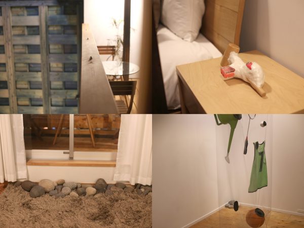 階段、部屋の入口、部屋の中にまで作品が置かれている。静かな環境の中、ホステル中を回って好きな時間に体感できる
