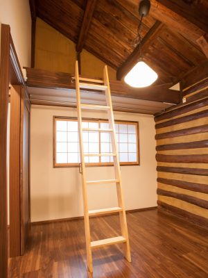 各部屋にロフトがあり、ベッドを置いたり、収納スペースとして利用できる