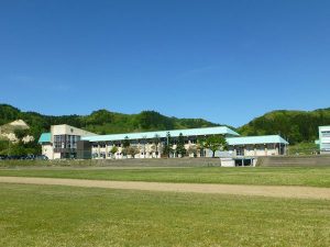 工芸品BUNACOのものづくり発信の工場とカフェへ