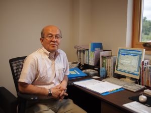 医療法人社団 緩和ケアクリニック・恵庭　柴田岳三理事長
緩和ケアクリニックは、在宅緩和ケア（家をホスピスにすること）を目指し、訪問診療を生業としている