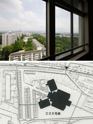 （上）26号棟から千里竹見台団地をのぞむ　（下）近隣住民にも配布された、建て替え計画図