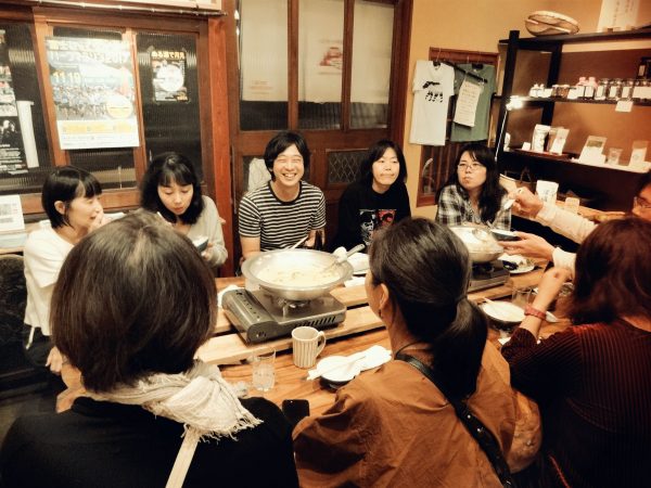 移住計画モニターツアーでは、必ず現地の住民と参加者の交流会を設けている