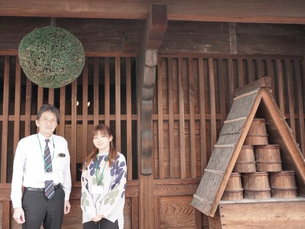 お話しを聞かせてくださった責任者の小長谷正治さんと新居奈津美さん