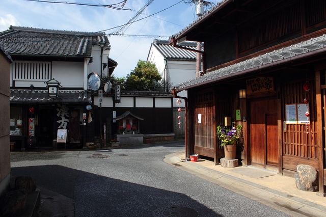 大正時代の商家を復元改修。登録有形文化財「奈良町にぎわいの家」の