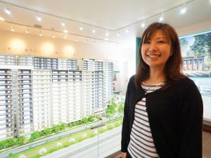 ▲近鉄不動産マンション事業本部の姉川瞳さん。計画担当者になってからは、家族や会社の同僚たちなど身近な人たちの“健康意識”を探りつつ「健康とは何か？」について真剣に向き合う日々だったという