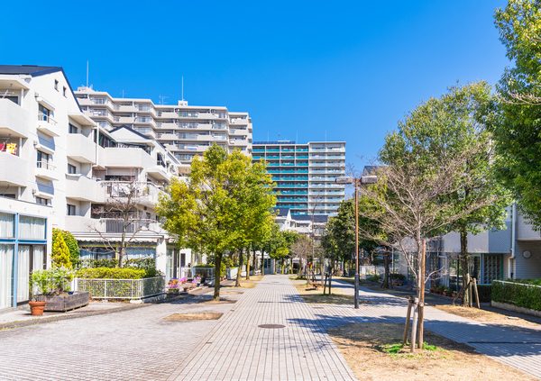 首都圏の多くの駅で中古マンションの経年価格変動率がプラス遷移となり、東京都内だけでなく神奈川県、千葉県、埼玉県内の主要駅で起こっている