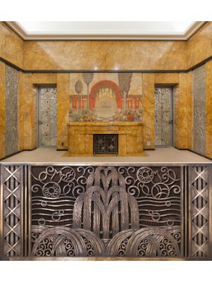 （上）東京都庭園美術館　本館　大食堂（下）旧朝香宮邸 殿下寝室 ラジエーターカバー（写真提供：東京都庭園美術館）／大食堂の暖炉の上の壁画はアンリ・ラパンが自ら描いた。下は神保さんもおすすめのラジエーター・カバー。2階の殿下寝室にある