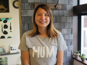 リノベーションデザイン会社に勤務しながら、東京銭湯のライターとして銭湯の魅力を発信し続けている鹿島奈津子さん。「暮らしの一部に銭湯を加えたら楽しいと思いますよ」