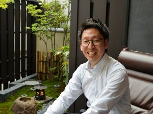 きづき屋の浅井さん。今後も自由な発想で、豊かな暮らしの提案を続ける〝きづき人〟でありたいという