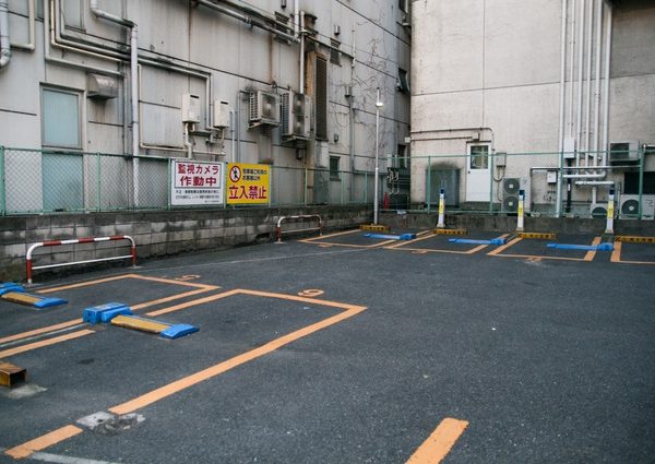 有用性の低い駐車場の活用方法は、オーナーや行政任せにせず、街ぐるみで検討することが重要