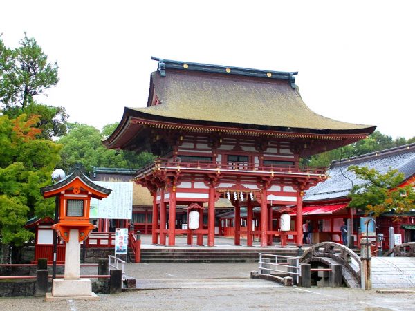 津島の観光名所「津島神社」。疫病・厄難災除けの神として古くから信仰され、境内は厳かな雰囲気に包まれる。津島市役所・山本さんの一押しスポットだ