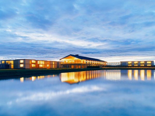 ▲2018年9月にオープンした『SHONAI HOTEL SUIDEN TERRASSE（スイデンテラス）』は全143室。これまでビジネスホテルしかなかった鶴岡において、リゾート滞在もできるよう各部屋が広く設計されている点が特徴だ