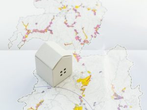 自宅が水害にあうリスクや想定される損害の大きさなども考慮して、適切な火災保険を選ぶことが重要である