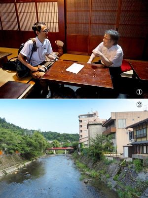 ①高山市教育委員会文化財課の牛丸さん（左）と、のちに紹介する「上三之町町並保存会」会長の大野さん（右）<br>②「宮川の朝市」でも有名な宮川。今は鯉が泳ぐ美しい川だ