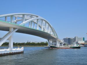 舞洲と夢洲をつなぐ夢舞大橋