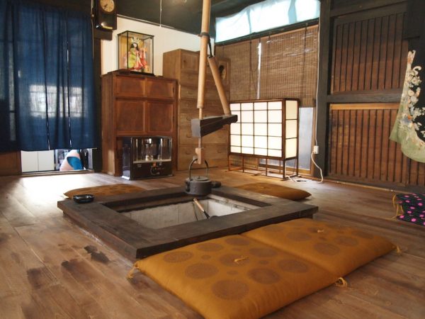 囲炉裏のある休憩室