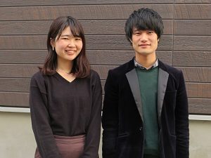お話をうかがった、株式会社Pictors & Company代表取締役社長兼CEOの水口史椰さん（右）と、プロジェクトマネージャーの小松美貴さん（左）。「コンセプト設計など、気軽にご相談ください。空間を使ってライフスタイルを提案したいと考えています」とお二人。20代の若い感性を活かした賃貸住宅提案に期待したい
