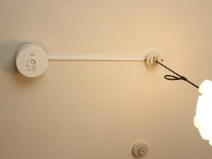 民泊物件へのリノベーションとして、新たに取り付けた非常用照明