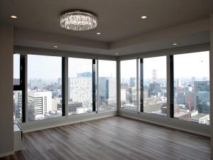 再開発が進む札幌の都心エリアを一望できる、最上階の部屋