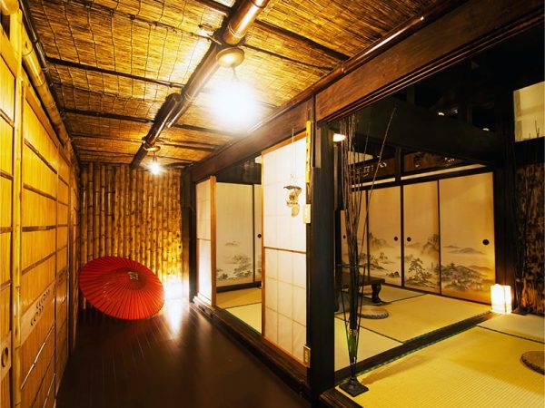 共用スペースは純和風。今後玄関や台所も和風に改装される予定