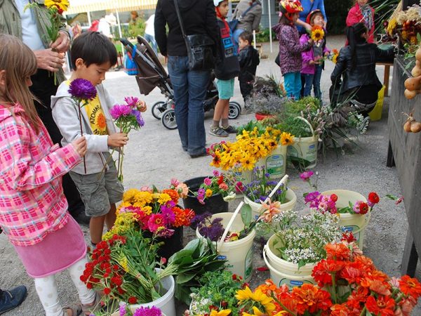 世代を超えて助け合いながら、住みたいスタイルで「住む」時代へのシフトが始まっている