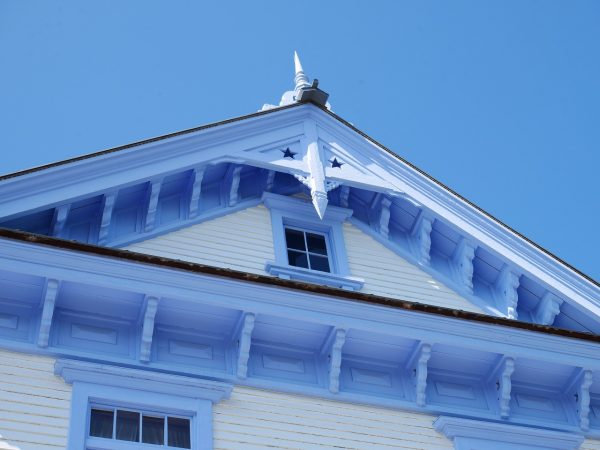 菖蒲池側から見た豊平館