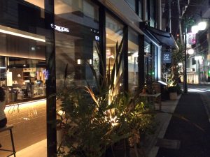 スタッフ部門女性は渋谷、世田谷、目黒が大好き（写真は代々木上原）