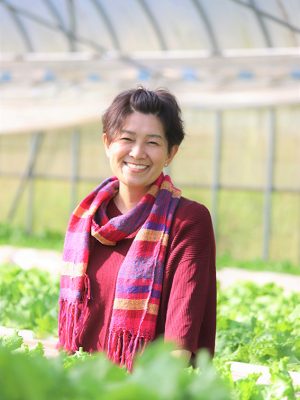 専業主婦から一念発起し、三重県名張市で農業を始めた井上早織さん