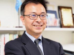 <b>清水千弘</b>： 東京大学空間情報科学研究センター特任教授、日本大学スポーツ科学部教授（統計学担当）、マサチューセッツ工科大学不動産研究センター研究員