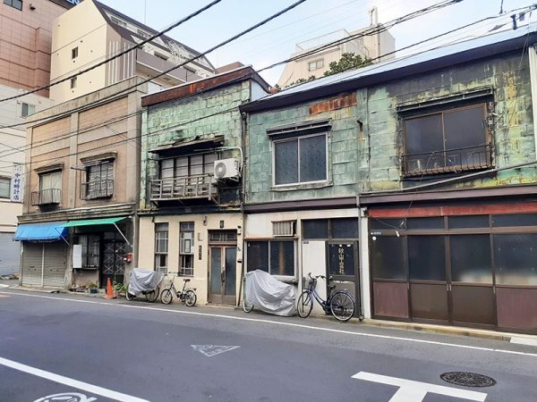 佐竹商店街近くの街並み