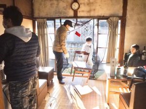 昨年末に開催された大掃除イベント。参加者の協力を得ながら建物の管理を行っている