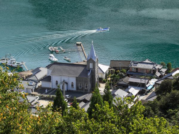 珍しいキリスト教協会の御朱印がある熊本県天草市にある﨑津教会。崎津集落は潜伏キリシタンの里として有名である。長崎と天草の潜伏キリシタン関連施設は世界遺産にも登録されている