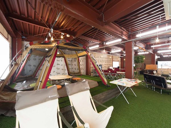 月額会員制のパートナー企業(法人)、キャストメンバー(個人)の他、ビジター利用もOK。岡崎市が活性化に力を入れるエリアでもあり、行政による空き家プロジェクトのワークショップ会場になったり、地域イベントが開催されるなどしている