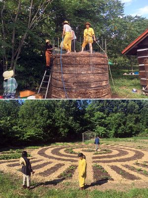 チップを積み上げて作られるチップボイラー（上）、通路にチップをまいて微生物の分解を進める畑（下）