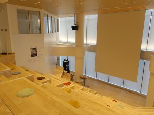 階段状の空間が印象的な4階イベントスペース