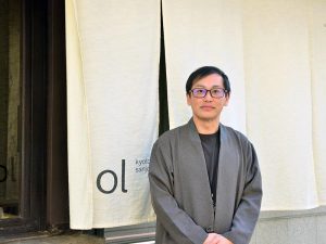 フロントマネージャー・平山敦さん