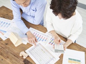 住宅の購入を検討中の人にとって気になるのが住宅ローン控除の対象となるのか・ならないのかだ。2021年度の税制改正大綱も確認しておきたい