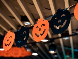 自治会が存在する大規模マンションでは季節ごとにパーティなどが開催されることも